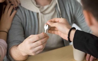 Desistimiento unilateral del arrendatario en contrato de alquiler.